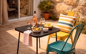 La Dolce Vita - Studios cosy avec terrasse au soleil, clim&parking - idéal couple